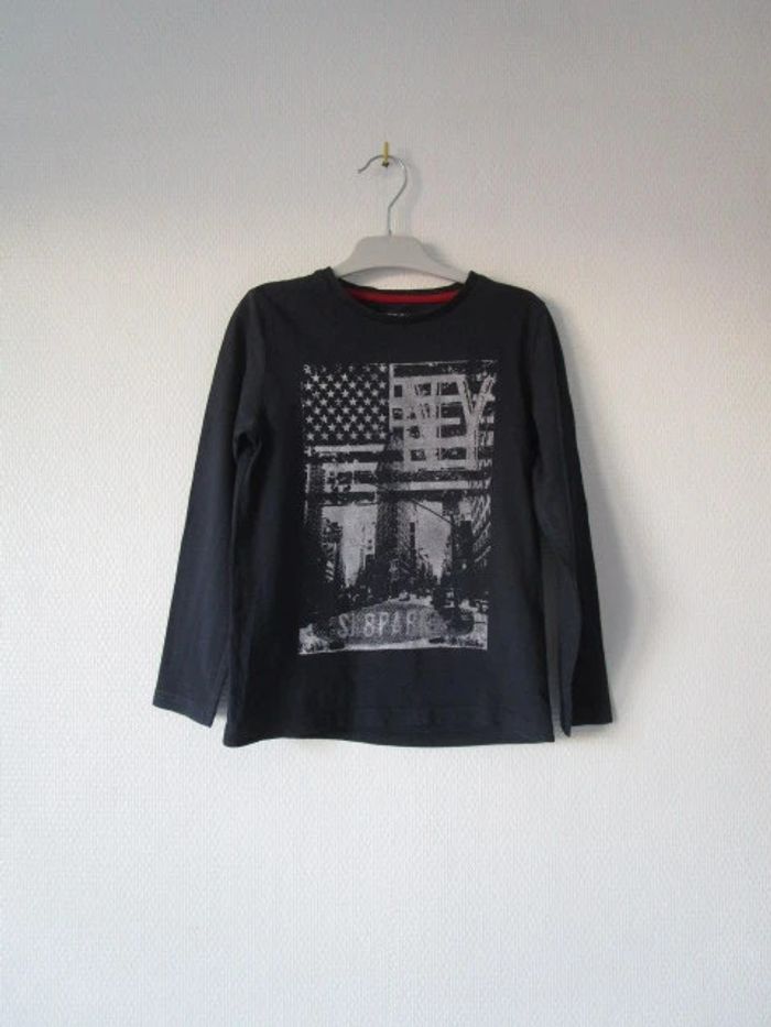 T-shirt marine NY Vertbaudet 6 ans TBE