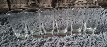 Lot verres à jus de fruits Joker