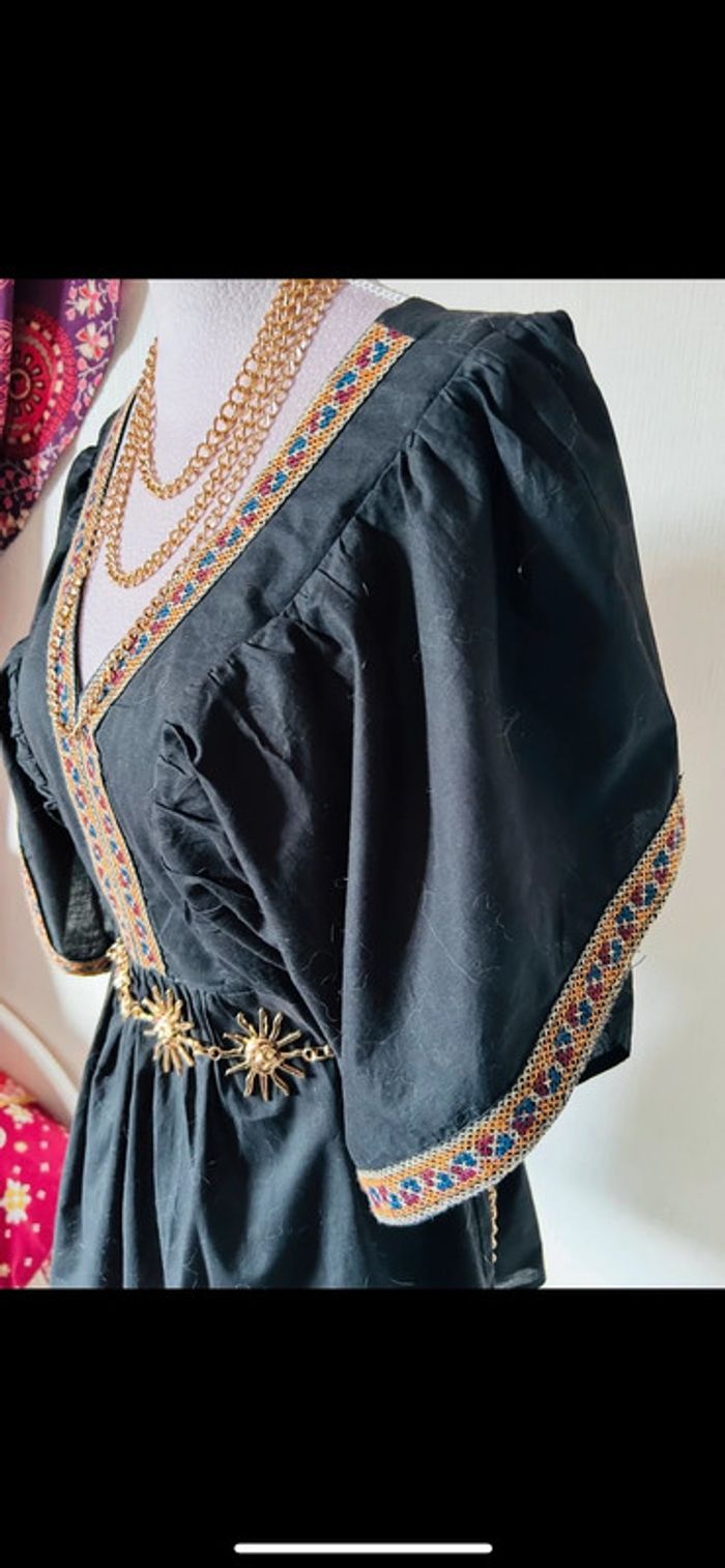 🖤🌸 Blouse ethnique Maison Hôtel noire broderies made in India embroidered oriental blouse🌸🖤 - photo numéro 3