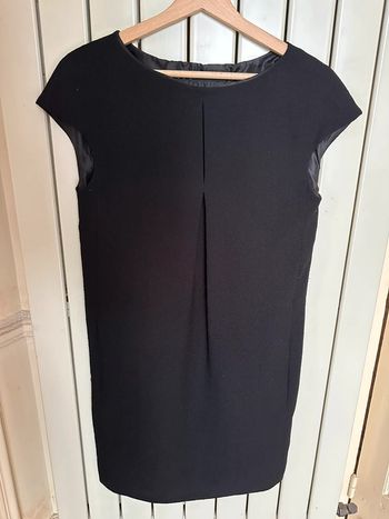 Petite robe noire zara xs