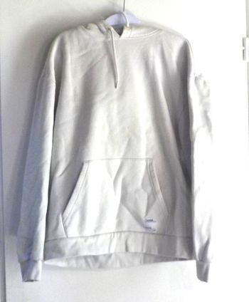 SWEAT A CAPUCHE BLANC/ECRU KIABI TAILLE M