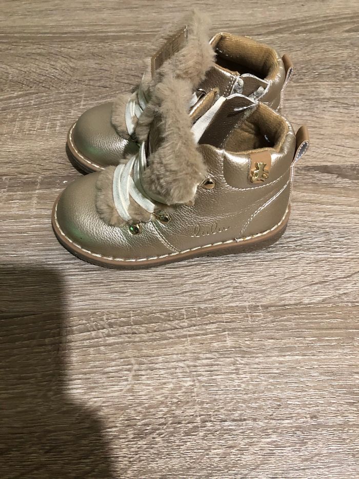 Bottines LULUCASTAGNETTE Jaune or bébé fille