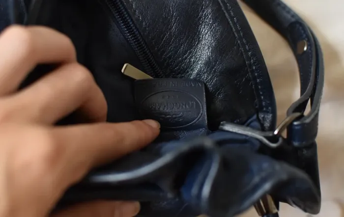 Sac Longchamp Roseau Bleu Foncé Effet Croco Brillant - photo numéro 7