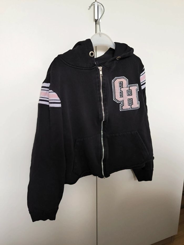 Sweat Jennifer - photo numéro 2