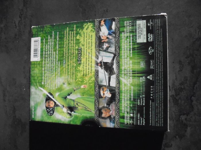 Edition collector double DVD " Le Secret Des Poignards Volants" - photo numéro 2