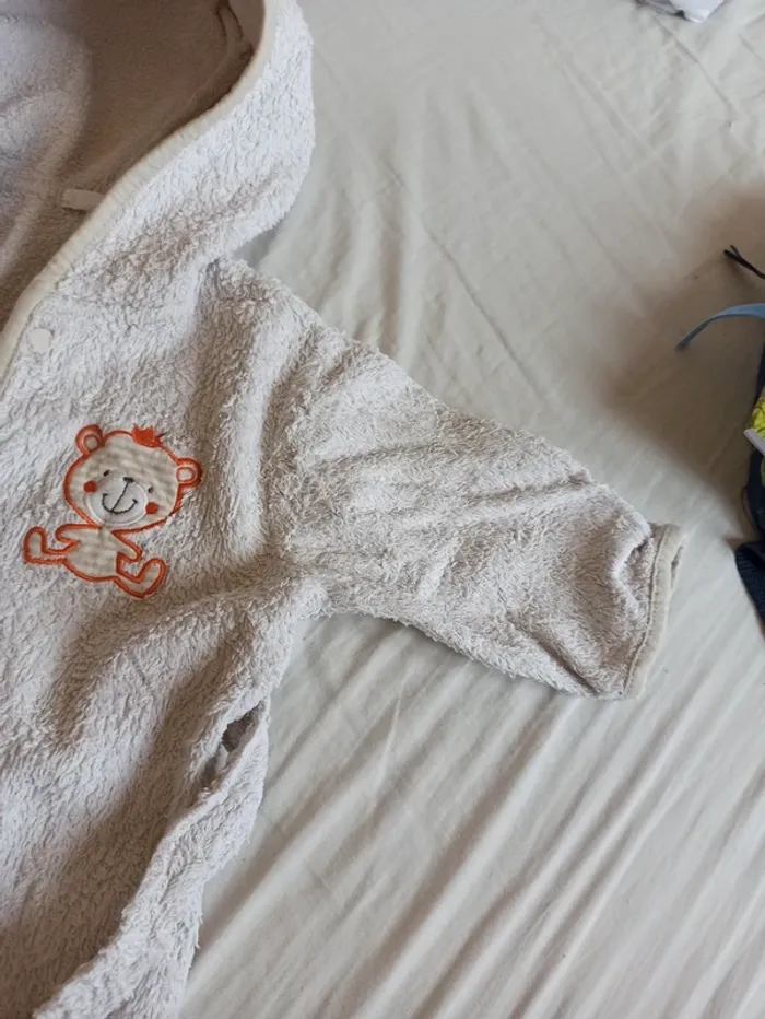 Peignoir de bain bébé 12 mois - photo numéro 2