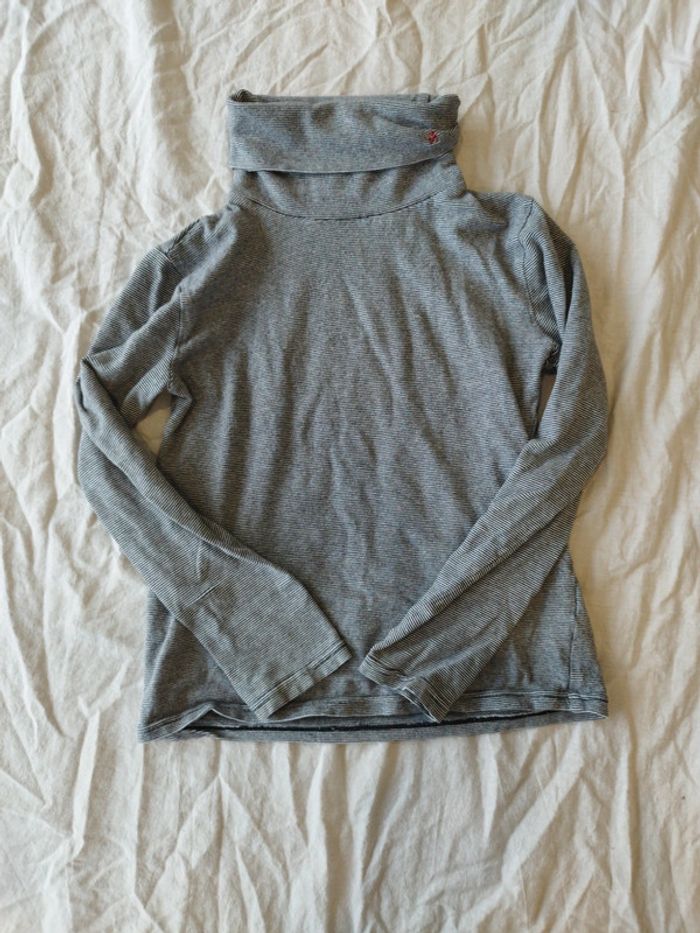 Haut manche longue col roulé