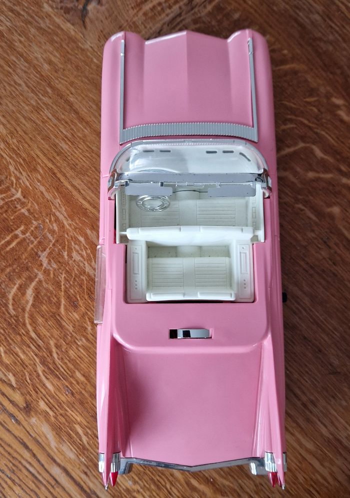 Voiture Cadillac Pink Lady 35cm×14cm - photo numéro 5
