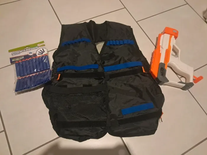 Lot nerf tres bon état