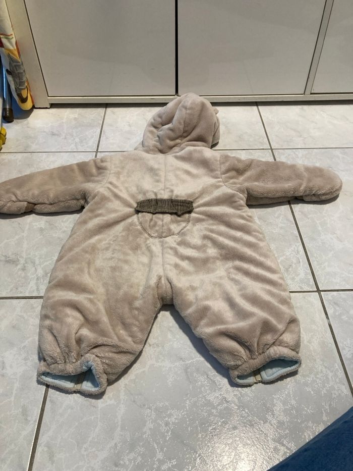 Combinaison taille 6 mois - photo numéro 4