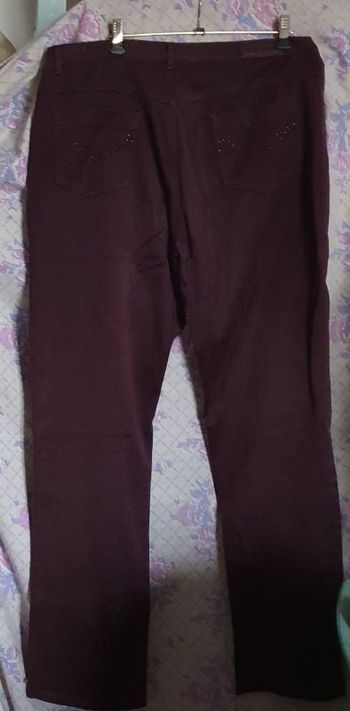 Jeans marque I Quing taille 48