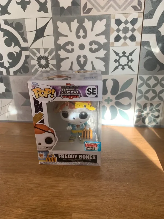 Pop funko Freddy bones heavy métal édition limitée neuf