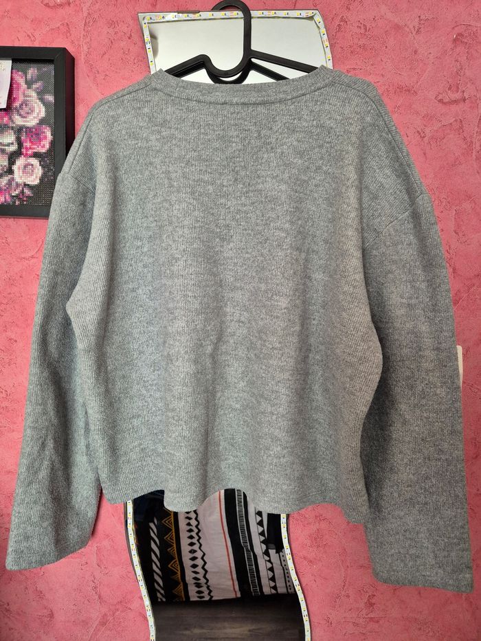 Pull C&A gris - photo numéro 2