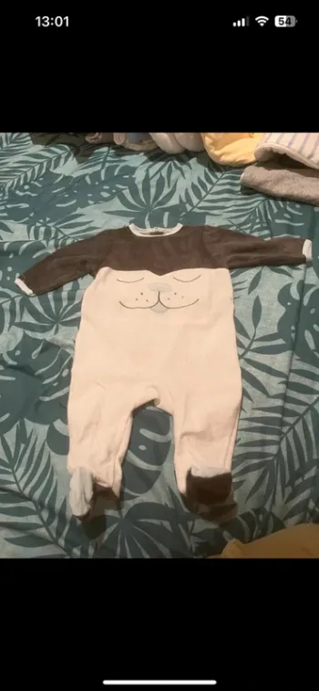 Pyjama/grenouillère taille 6 mois (68 cm)