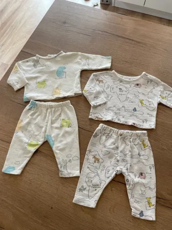 Lot de 2 ensemble taille 3 mois marque Zara