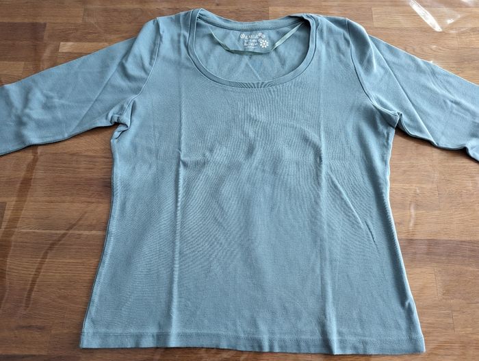 T-shirt femme Kiabi taille 46-48 Kiabi - photo numéro 3