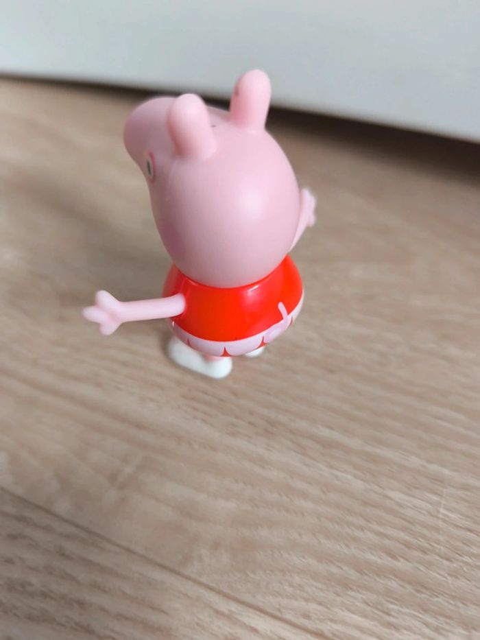 Figurine Peppa pig - photo numéro 3