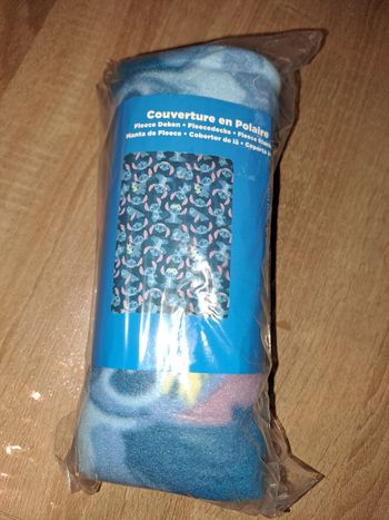 Plaid stitch 140/100 neuf