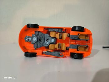 Voiture transformers en plastique orange