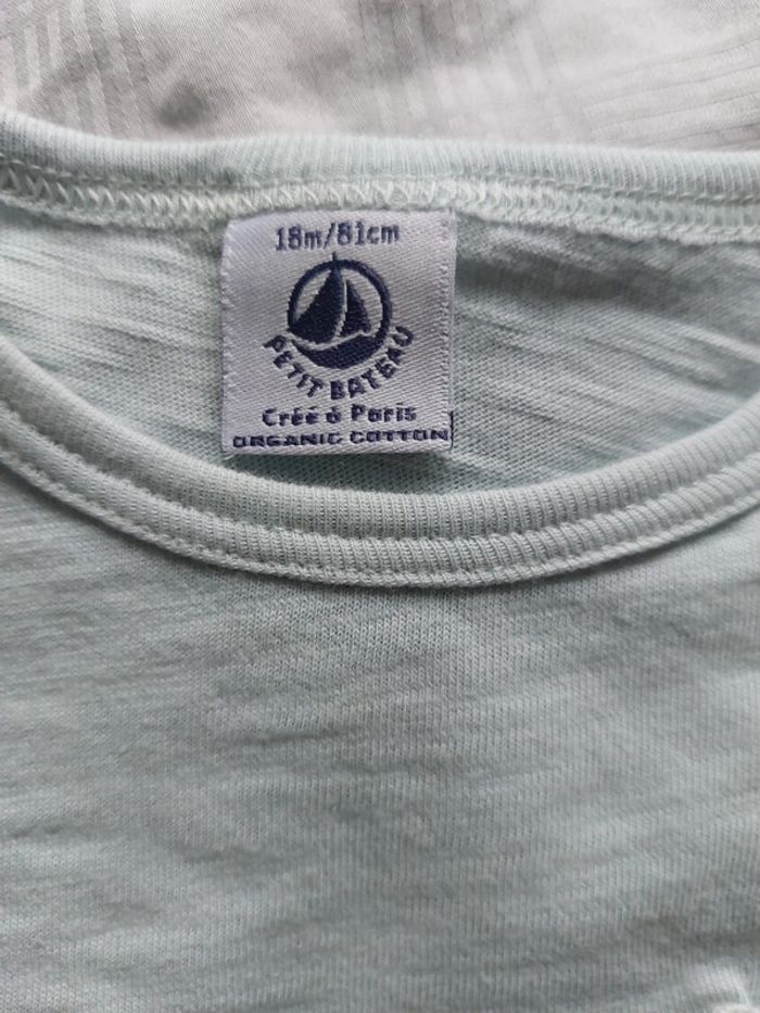 Tee-shirt Petit Bateau taille 18 mois - photo numéro 3