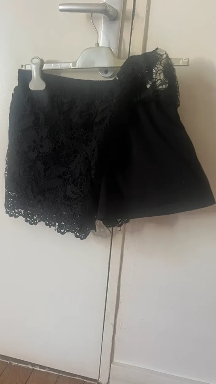Short noir - photo numéro 3