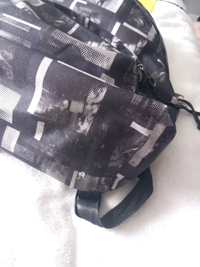 Sac à dos eastpak - photo numéro 6