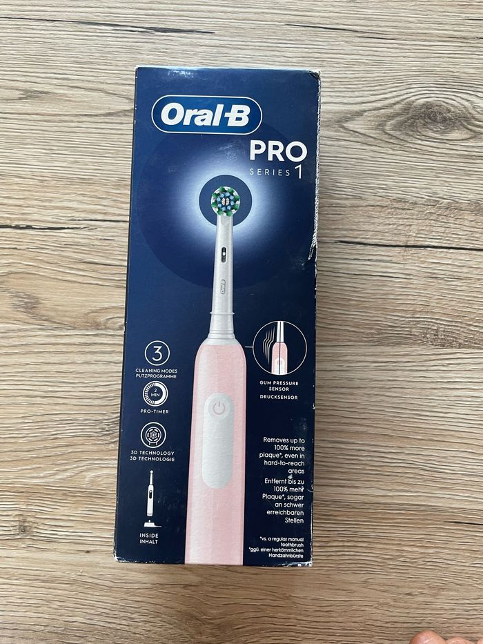 Brosse à dents électrique oral b pro série 1 rose - neuve