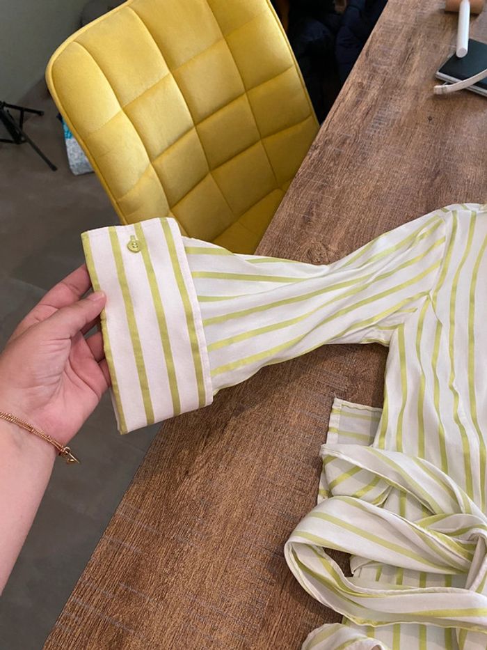 Blouse à rayure taille 40 Zara - photo numéro 4