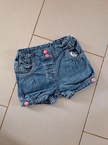 Short 2 ans