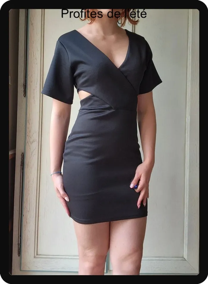 Robe noire entrecroisee ajustée Miss Guided - photo numéro 3