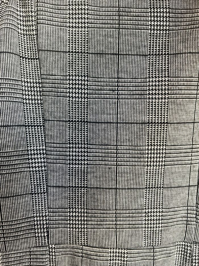 Robe noire et blanche - photo numéro 3