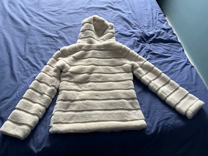 Veste fausse fourrure blanc cassé - photo numéro 2