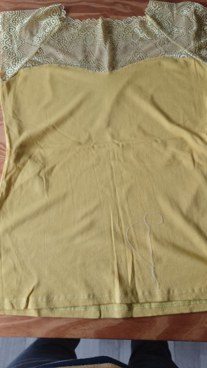 Haut dentelle - photo numéro 2