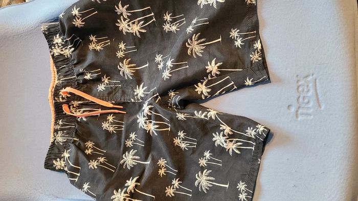 Short de bain 10 ans - photo numéro 4