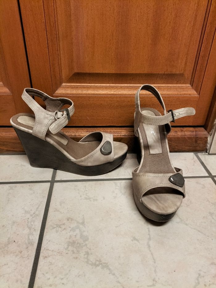 Nu-pieds gris argent, talon 8 cm - photo numéro 2