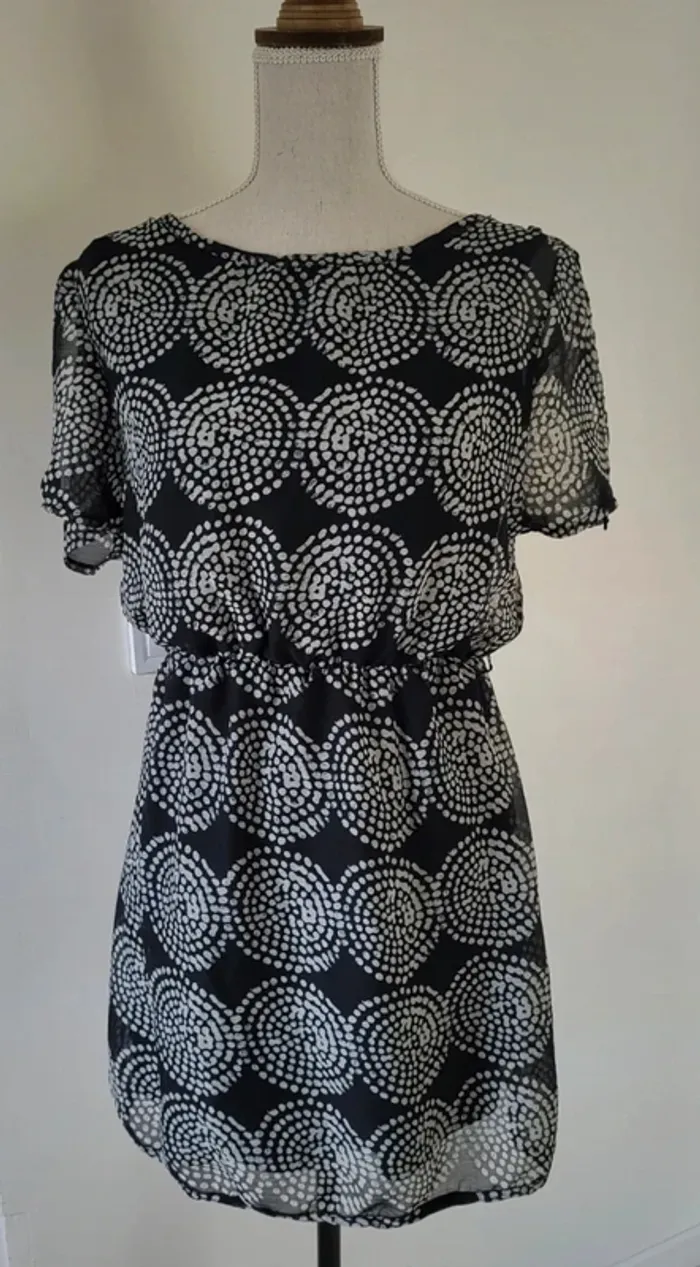 Robe manches courtes à motifs noir et blanc Women Only Taille 36 - photo numéro 2