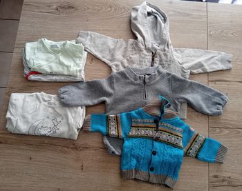 Lot vêtements bébé 12 mois
