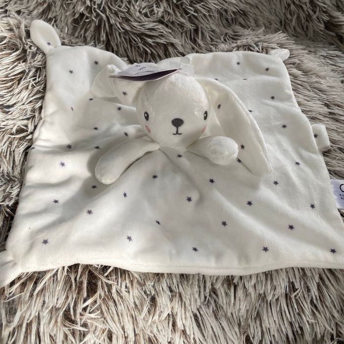 Doudou lapin plat kiabi blanc neuf etiquetté