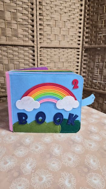 Livre d'activités type montessori