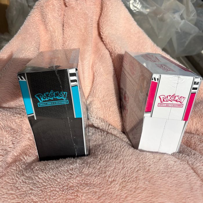 Lot 2 ETB Flamme blanche et Foudre noire - Pokemon - photo numéro 3