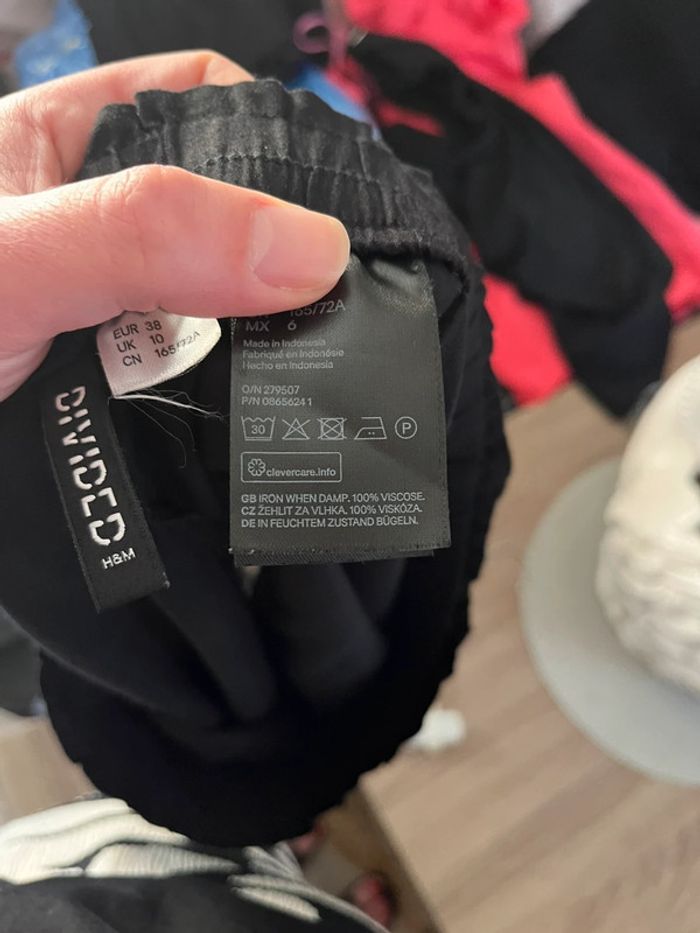 Short noir léger H&M taille M 38 - photo numéro 4