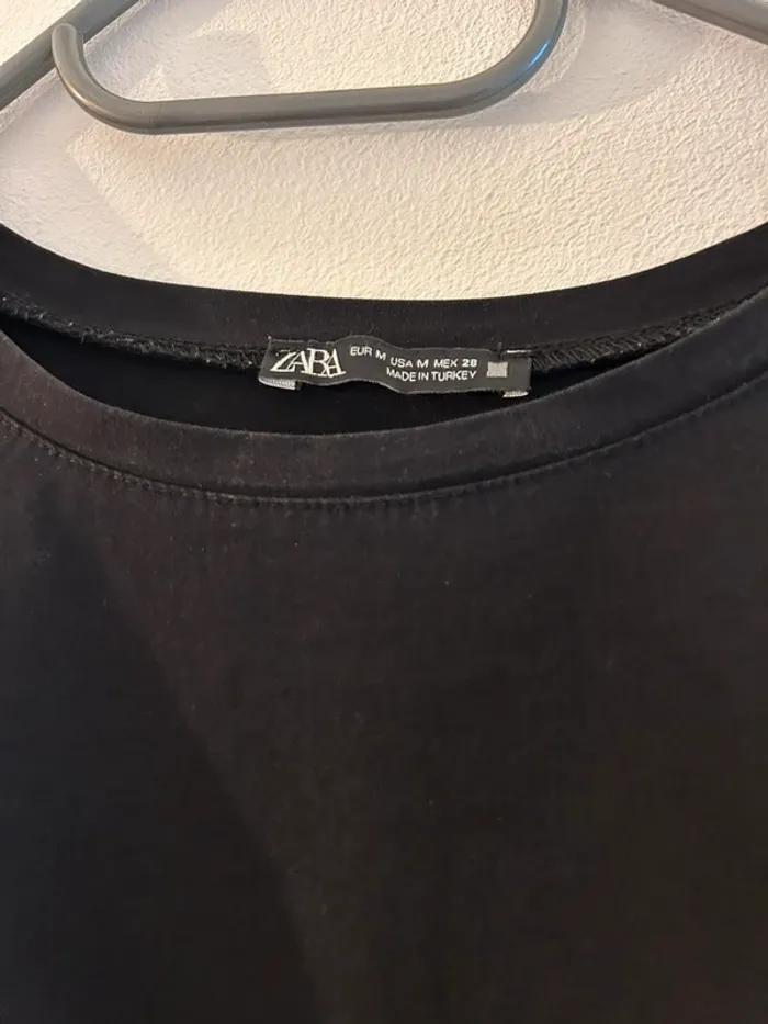 Robe noire manche courte - photo numéro 4