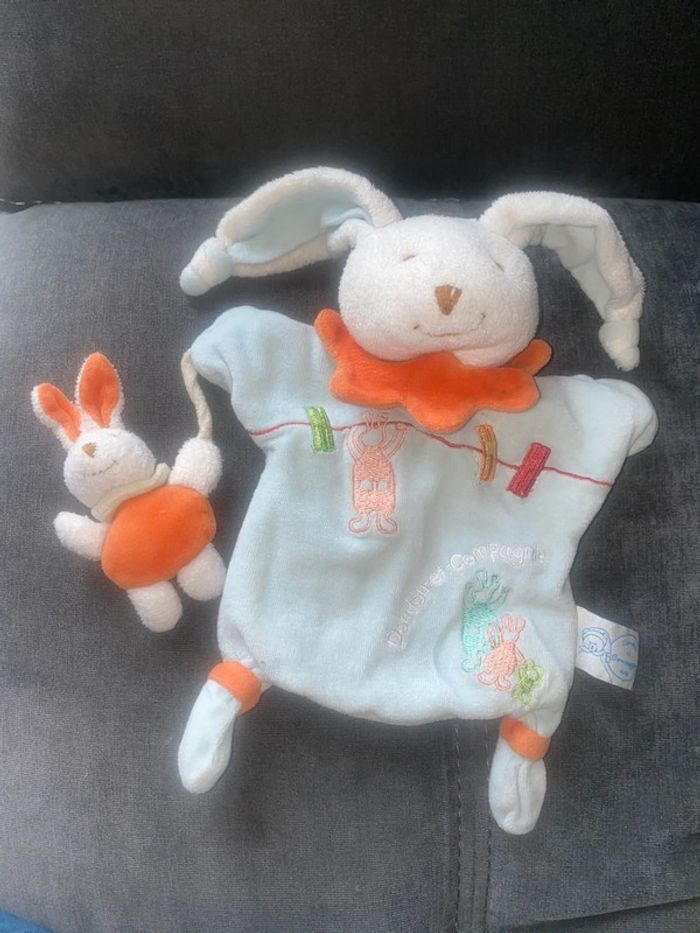 Doudou et Compagnie Marionnette Lapin bleu Et Son Petit Doudou Lapin