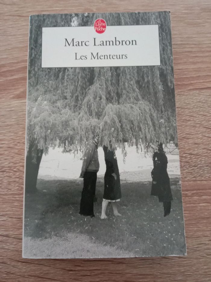 Marc Lambron 📚 Les menteurs - photo numéro 1