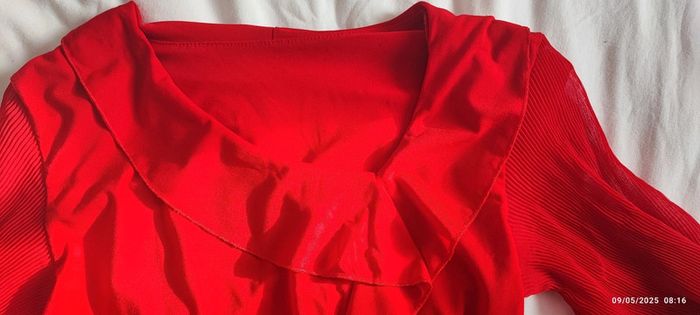 Haut rouge à volants - photo numéro 9