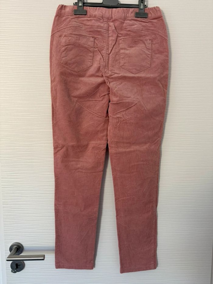 Pantalon en velours rose clair à fermeture éclairs sur les poches - photo numéro 4