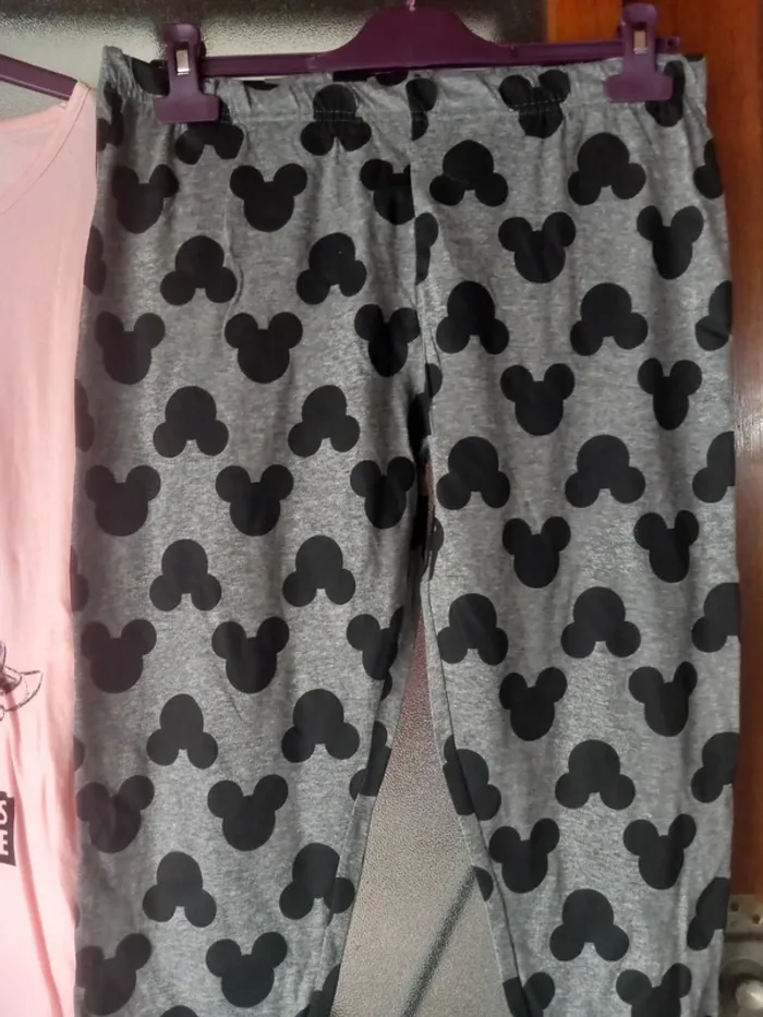 Pyjama Disney neuf - photo numéro 3