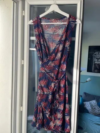 Robe cache coeur fait main