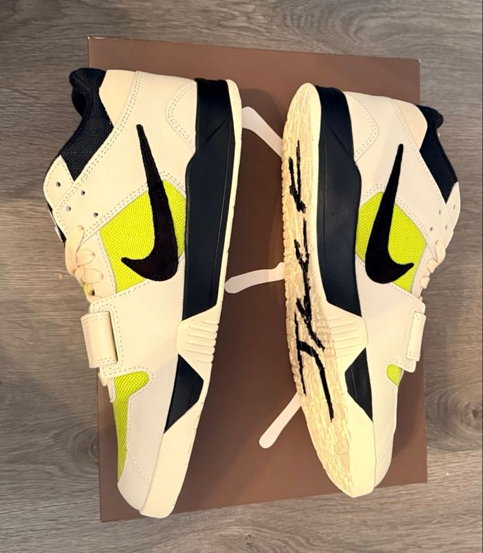 Nike Jordan CJ1 Jumpman Jack T-Rexx Travis Scott - photo numéro 4