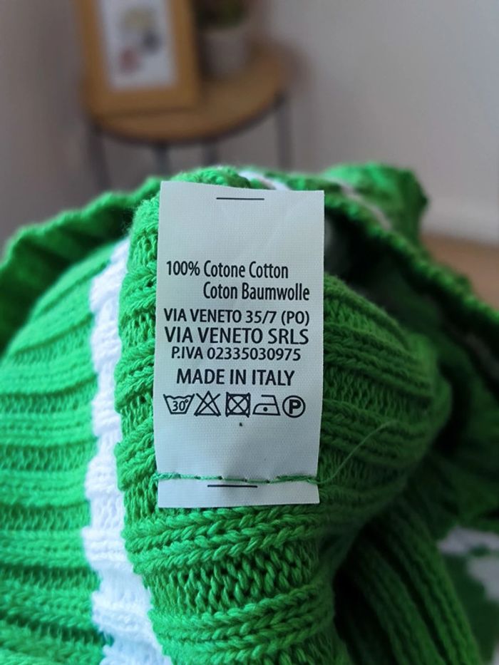 🌿 Haut court en maille vert & blanc – NEUF 🌿 - photo numéro 3